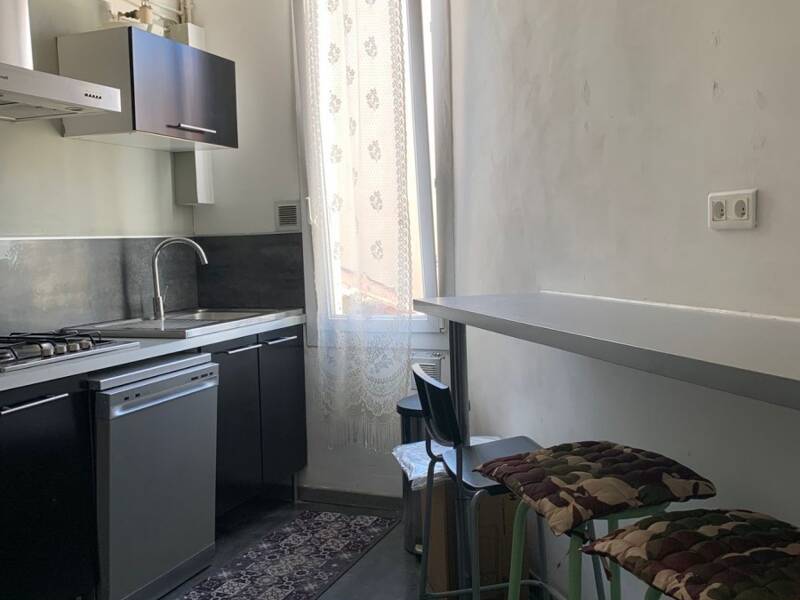 Maison à louer, 49m², MARSEILLE 5E