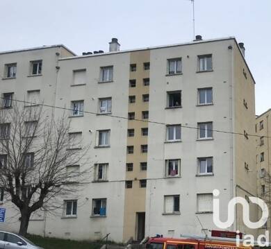 Appartement à vendre 37 000 € 3 pièces 2 chambres 53 m² RDC/5 Le Bernay-Valfuret-La Rivière Saint-Étienne 42100
