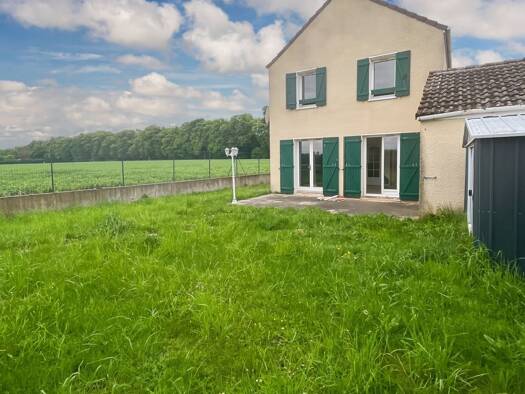 Maison à vendre 309 000 € 4 pièces 3 chambres 76 m² 274 m² de terrain Leclerc-Centre Ouest Brie-Comte-Robert 77170