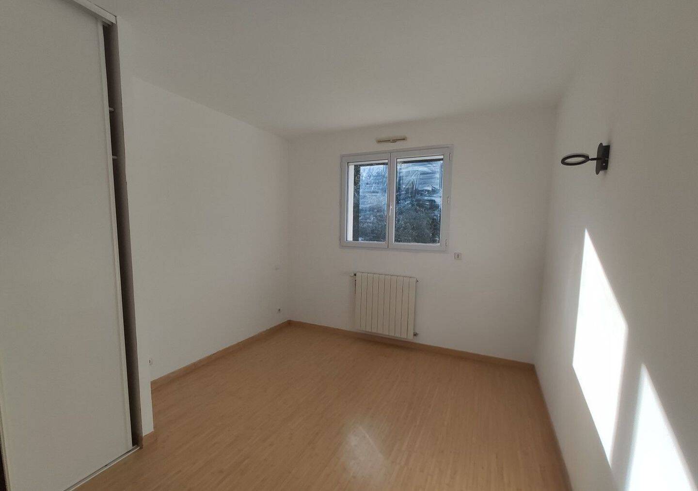Maison de 197,58 m² avec jardin et garage — 8