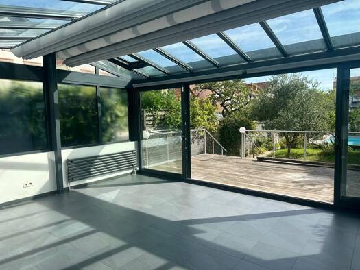 Maison à vendre 1 270 000 € 8 pièces 5 chambres 211 m² 502 m² de terrain Agent Sarre-Centre-Les Vallées-La Garenne Colombes 92700