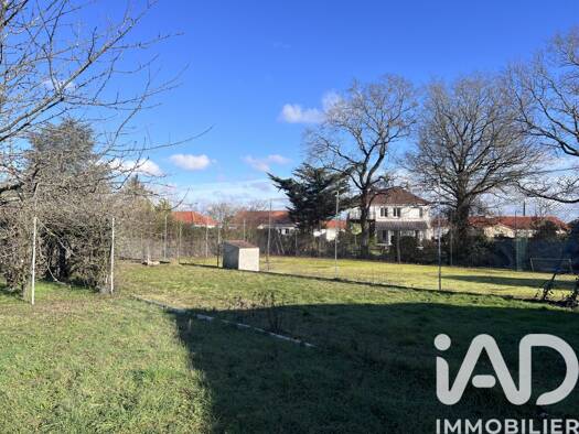 Maison à vendre 470 000 € 7 pièces 6 chambres 132 m² 2 172 m² de terrain Rive Gauche de la Sèvre Clisson 44190