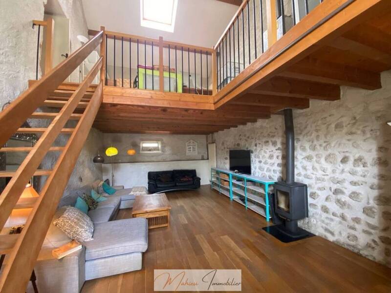 Maison à louer, 212m², THOIRY