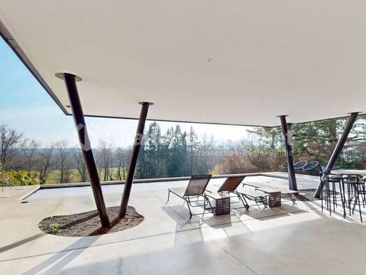 Maison à louer 3 530 € 6 pièces 3 chambres 235 m² 3 233 m² de terrain Saint-Léger-sur-Roanne 42155