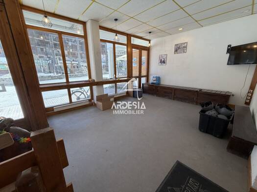 Local commercial à vendre 215 000 € 107 m² de surface de vente Modane 73500