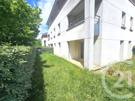 Appartement à vendre 185 000 € 3 pièces 2 chambres 61,06 m² RDC/3 Le Bourg Savigny-le-Temple 77176