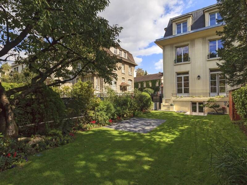 Maison à louer, 350m², NEUILLY SUR SEINE