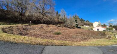 Terrain constructible viabilisé à vendre 10 500 € 755 m² de terrain Pontaumur 63380