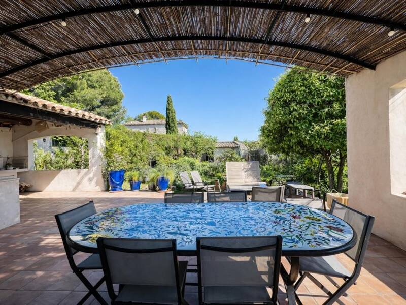 Maison à vendre, 208m², SAINT MITRE LES REMPARTS
