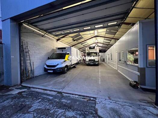 Local commercial à louer 1 050 € 600 m² de surface de vente Sévérac d'Aveyron 12150