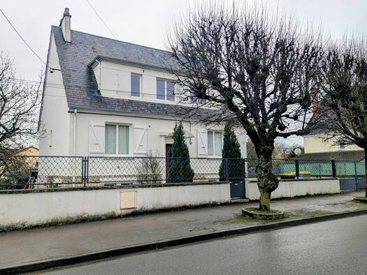 Maison à vendre 213 000 € 6 pièces 4 chambres 130 m² 547 m² de terrain Les Montots-Bas Montots Nevers 58000