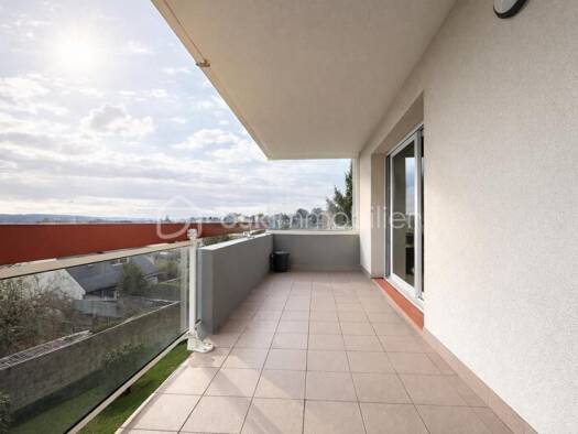 Appartement à vendre 209 980 € 3 pièces 2 chambres 73,32 m² Étage 2/3 Locminé 56500