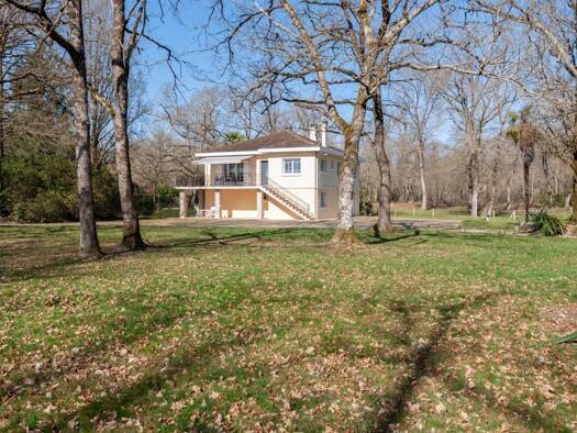 Maison à vendre 248 500 € 5 pièces 4 chambres 167 m² 24 769 m² de terrain Saint-Maurice-sur-Adour 40270