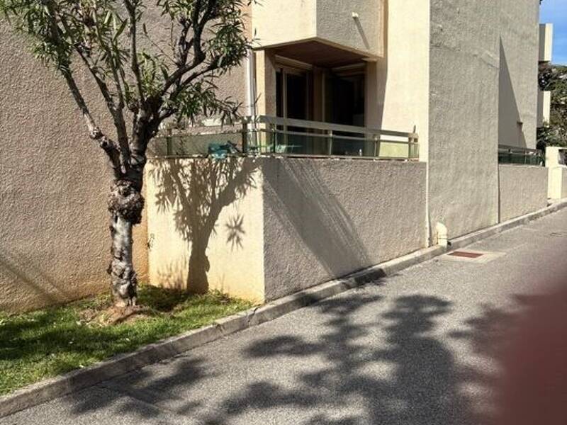 Maison à louer, 21m², VALLAURIS