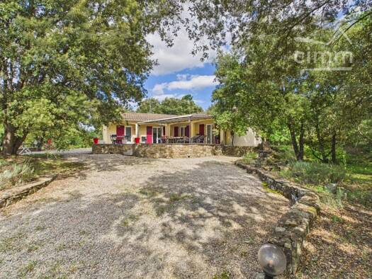 Immeuble à vendre 1 090 000 € 326 m² Payzac 07230