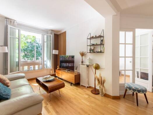 Appartement à vendre 690 000 € 3 pièces 2 chambres 66 m² Étage 1/7 Auteuil Sud Paris 16ème arrondissement 75016