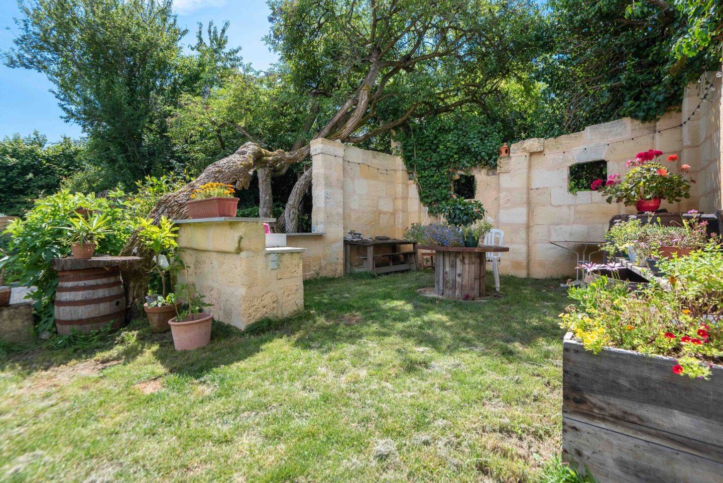 Maison à vendre, 299m², SAINT CAPRAIS DE BORDEAUX