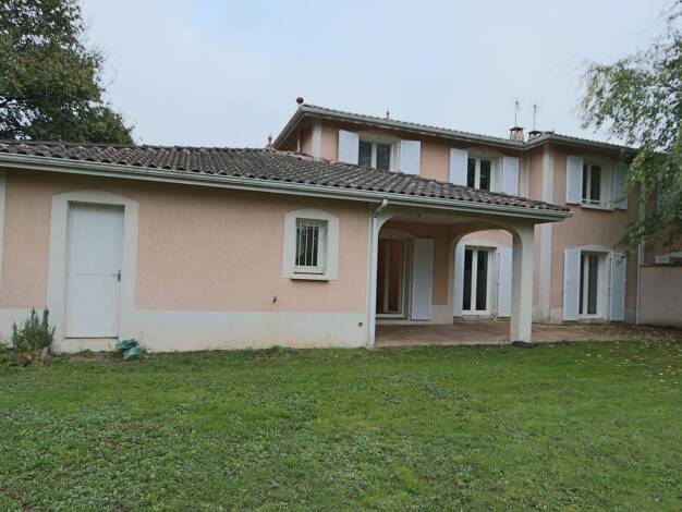 Maison à vendre 680 000 € 7 pièces 5 chambres 168 m² 900 m² de terrain Le-Perollier Écully 69130