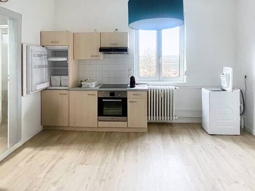 Appartement à louer 390 € 2 pièces 1 chambre 41 m² Étage 2/2 Réchicourt-le-Château 57810