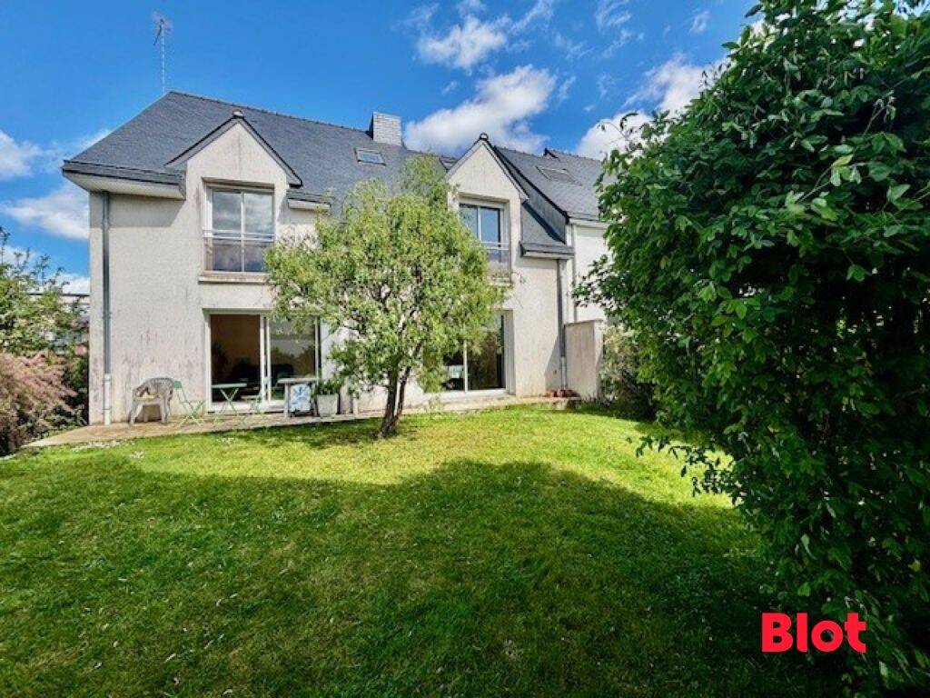 A VENDRE MAISON T7 183 m² - JEANNE D'ARC — 1