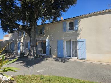 Maison à vendre 287 000 € 5 pièces 4 chambres 147 m² 1 138 m² de terrain Lucon 85400