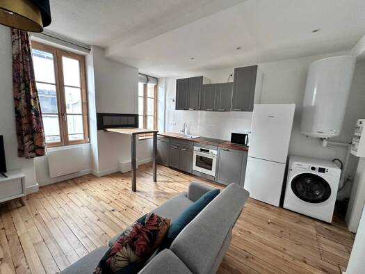 Duplex à louer 700 € 2 pièces 1 chambre 44 m² Étage 3/3 Ballainvilliers Clermont-Ferrand 63000