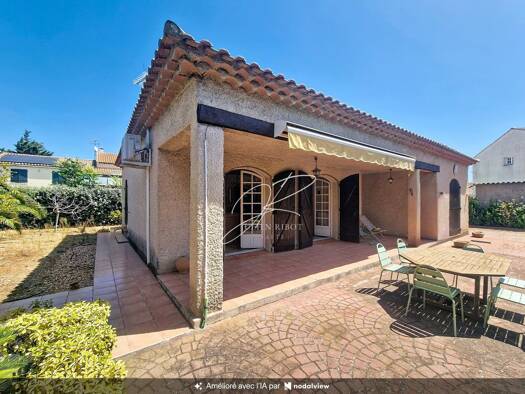 Maison de plain-pied à vendre 277 000 € 3 pièces 2 chambres 97 m² 715 m² de terrain Sauvian 34410