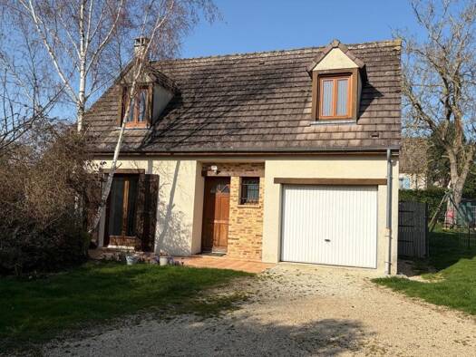 Maison à vendre 229 000 € 4 pièces 3 chambres 94,1 m² 1 033 m² de terrain Coulommiers 77120