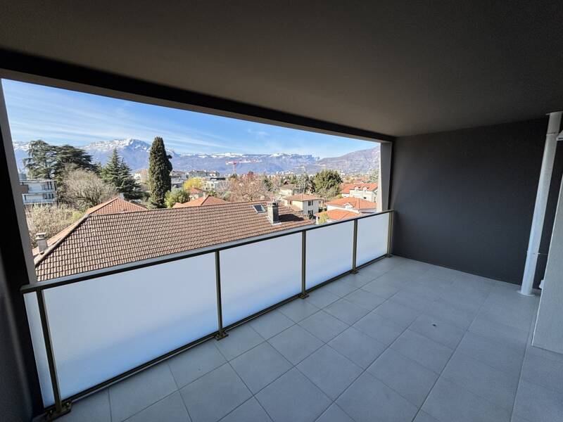 Maison à louer, 81m², GIERES