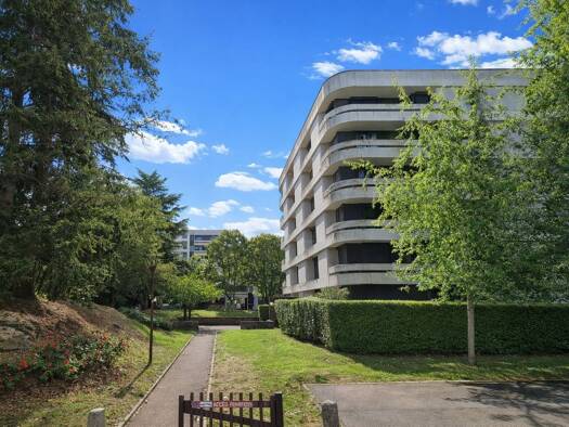 Appartement à vendre 163 000 € 3 pièces 2 chambres 66 m² Étage 4/5 Nouveaux Horizons-Coudrays Élancourt 78990