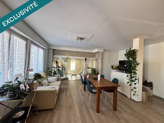 Maison de ville à vendre 312 000 € 10 pièces 4 chambres 400 m² 1 174 m² de terrain Fauguerolles 47400