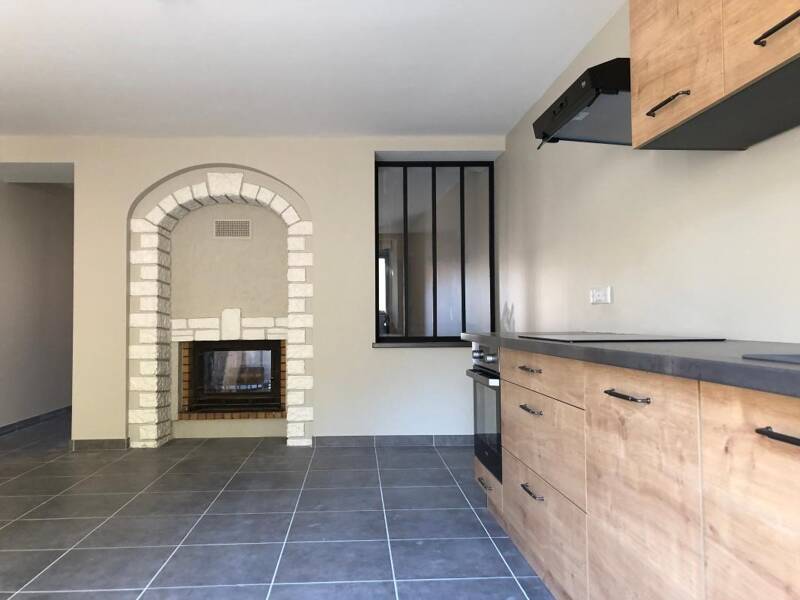 Maison à louer, 151m², SARTES