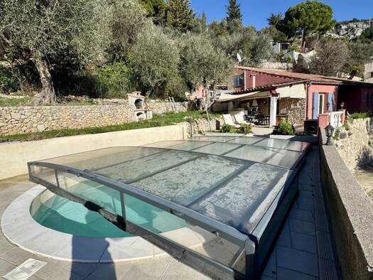 Villa à louer 2 950 € 4 pièces 3 chambres 149 m² La Turbie 06320