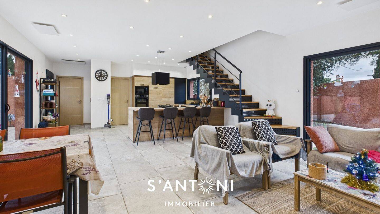 Maison à vendre, 140m², POMEROLS