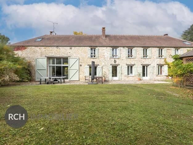 Maison à vendre 1 470 000 € 12 pièces 5 chambres 383,9 m² 10 650 m² de terrain Gambais 78950