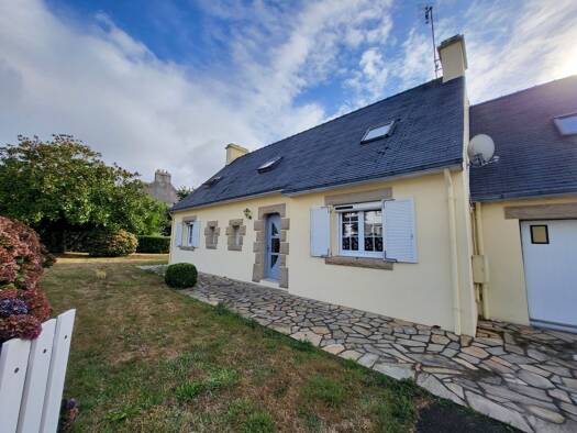 Maison à vendre 289 000 € 8 pièces 4 chambres 140 m² 1 202 m² de terrain Plomodiern 29550