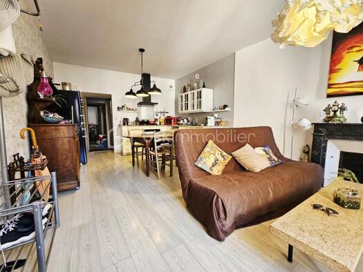 Appartement à vendre 143 000 € 3 pièces 2 chambres 62 m² Étage 2/3 Centre Clermont-Ferrand 63000