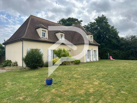 Maison à vendre 329 000 € 6 pièces 4 chambres 155 m² 1 004 m² de terrain Le Plessis Hebert 27120