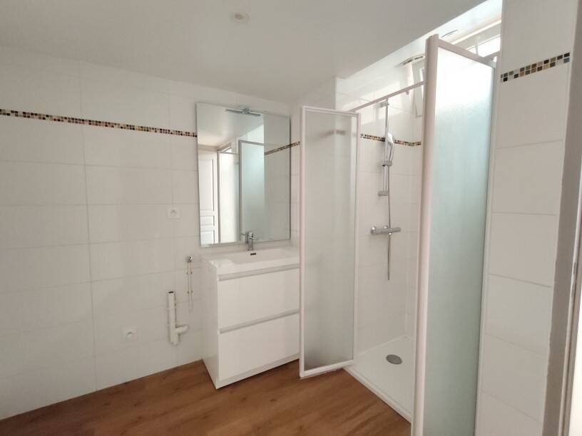 Maison à louer, 81m², PORT EN BESSIN HUPPAIN