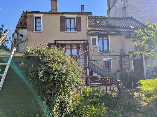 Maison à vendre 65 000 € 4 pièces 2 chambres 97 m² 282 m² de terrain Merry-sur-Yonne 89660