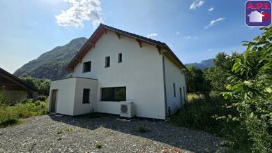 Maison à vendre 349 000 € 7 pièces 4 chambres 145 m² 3 002 m² de terrain Cierp Gaud 31440