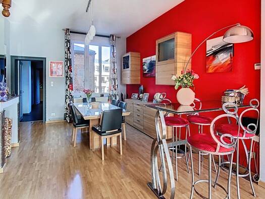 Duplex à vendre 220 000 € 5 pièces 2 chambres 118 m² 2ème étage Cambrai 59400