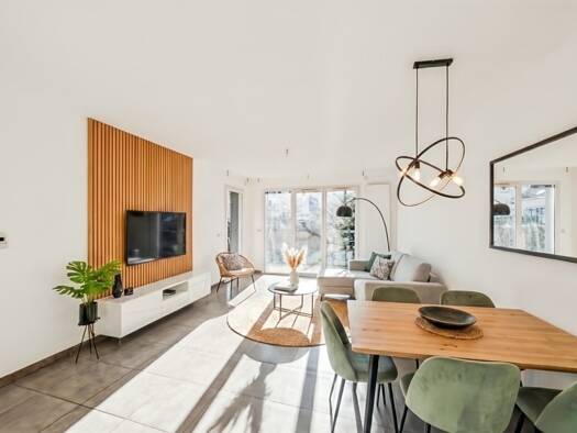 Appartement à vendre 285 000 € 3 pièces 2 chambres 62 m² RDC/3 Nord Reignier-Ésery 74930