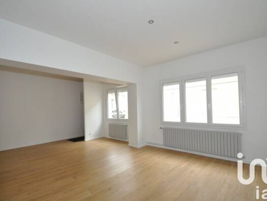 Maison de ville à vendre 260 000 € 5 pièces 3 chambres 115 m² Nord Ouest Saint-André-de-Cubzac 33240