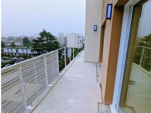 Appartement à louer 857 € 2 pièces 1 chambre 44 m² 4ème étage Centre Melun 77000