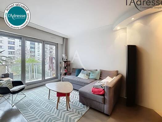 Appartement à vendre 455 000 € 3 pièces 2 chambres 67 m² Étage 2/6 Centre Ville Suresnes 92150