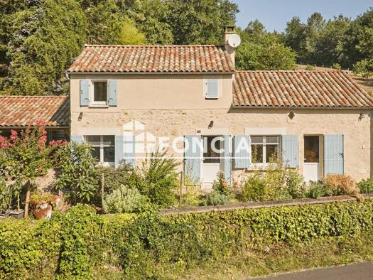 Maison à vendre 297 000 € 4 pièces 3 chambres 118 m² Eyraud-Crempse-Maurens 24140