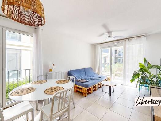 Appartement à vendre - Première occupation 215 000 € 3 pièces 2 chambres 62 m² Étage 2/6 Bordeaux Sud Bordeaux 33800