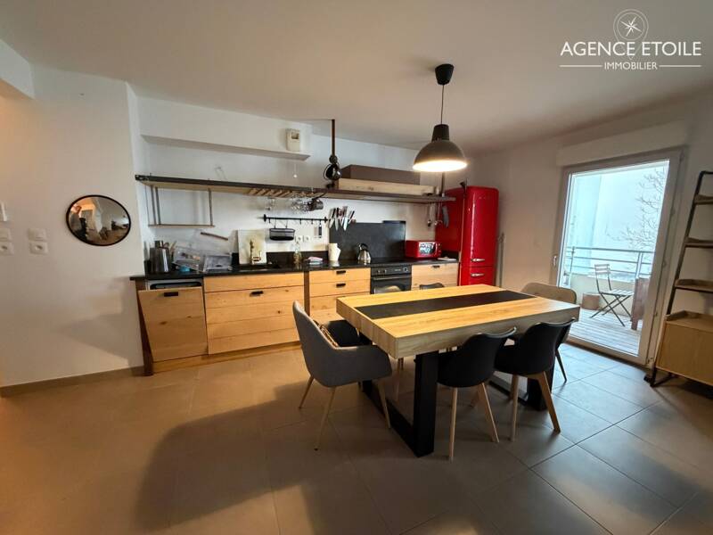Maison à louer, 62m², MARSEILLE 6E