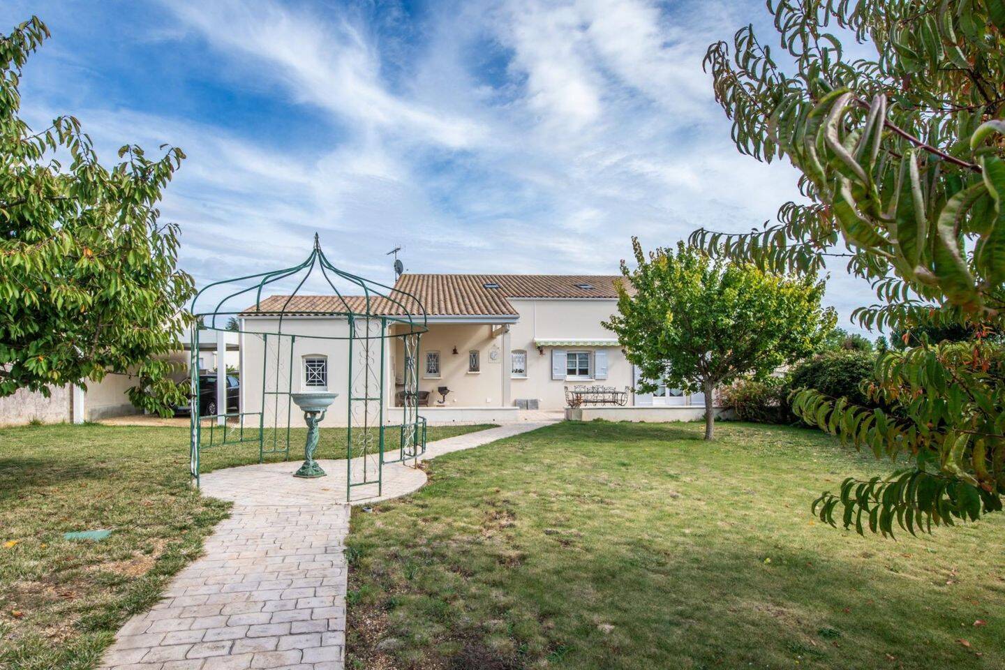 Maison à vendre, 183m², SURGERES